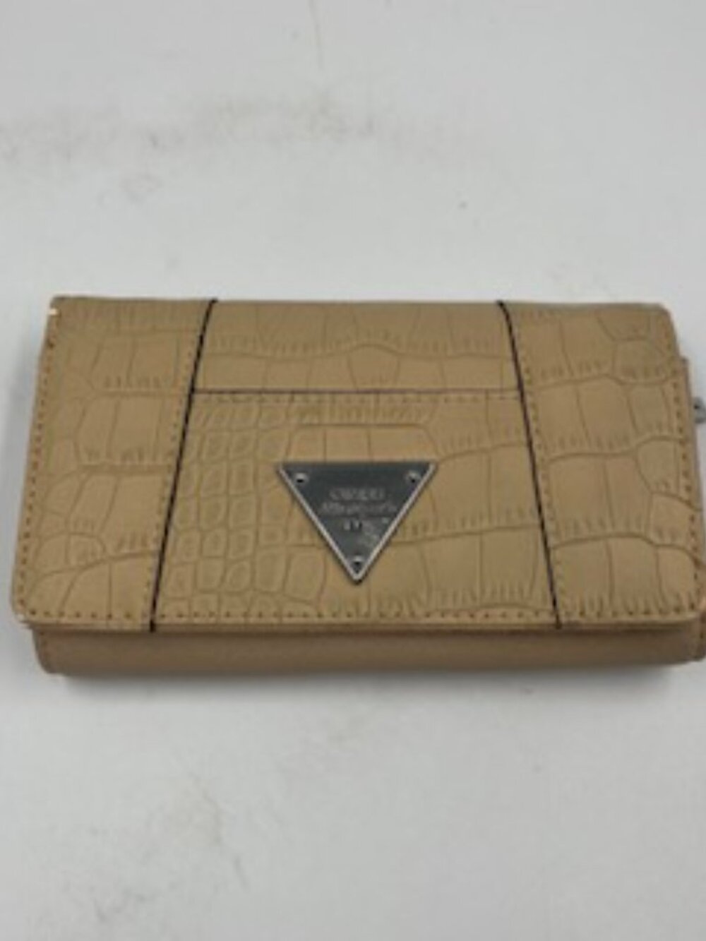 Guess Envelope Wallet Retro Croc Pattern Beige Embossed